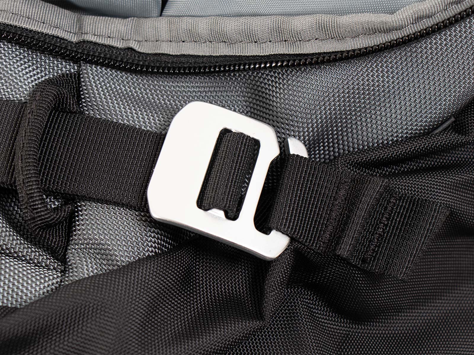 G-Hook aluminum hook for Xtravel bags